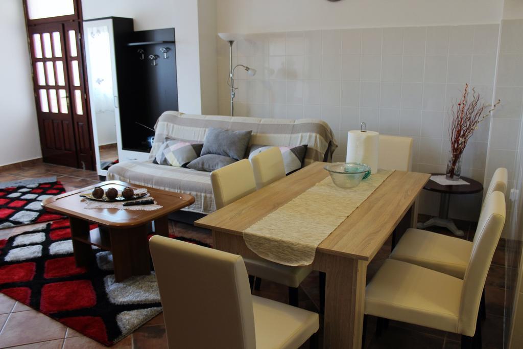 Apartment Mis Floura Rijeka Exterior foto